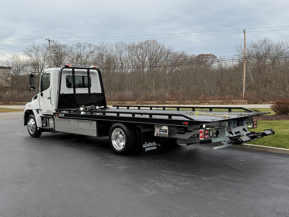 2025 Hino L6 (Key# 1942) 3